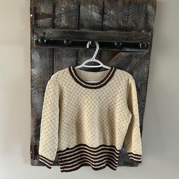 Women's Vintage Cream & Brown Cropped Sweater - Picture 1 of 2